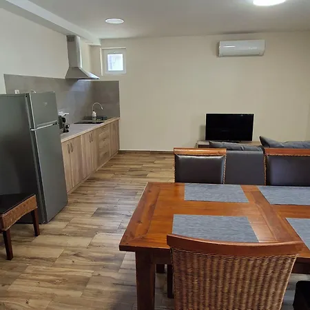 Apartment Aranyhal Heviz