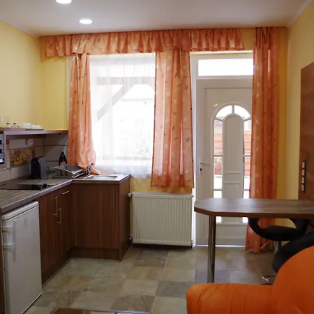 Aranyhal Apartment *