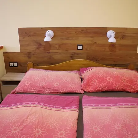 Aranyhal Apartment *