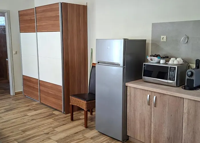 Aranyhal Appartement *